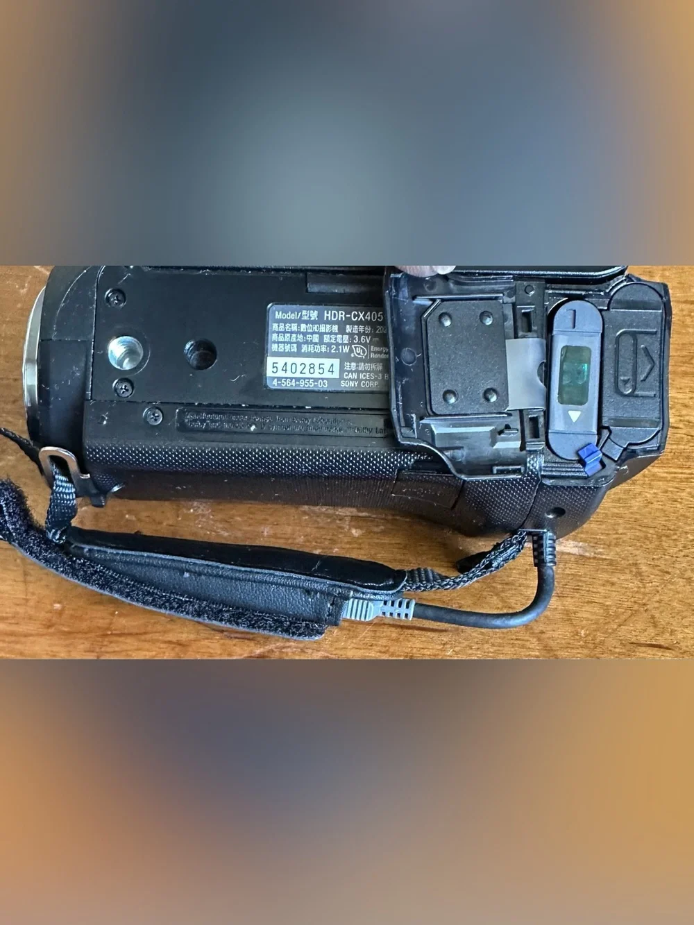 Sony HDR-CX405 Full 1080 HD 30x Optical Zoom 9.2MP CMOS Video Handycam Camcorder